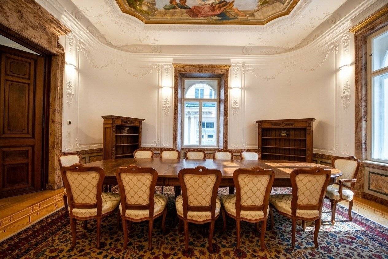 Representative Palais Office with Terrace in Embassy District