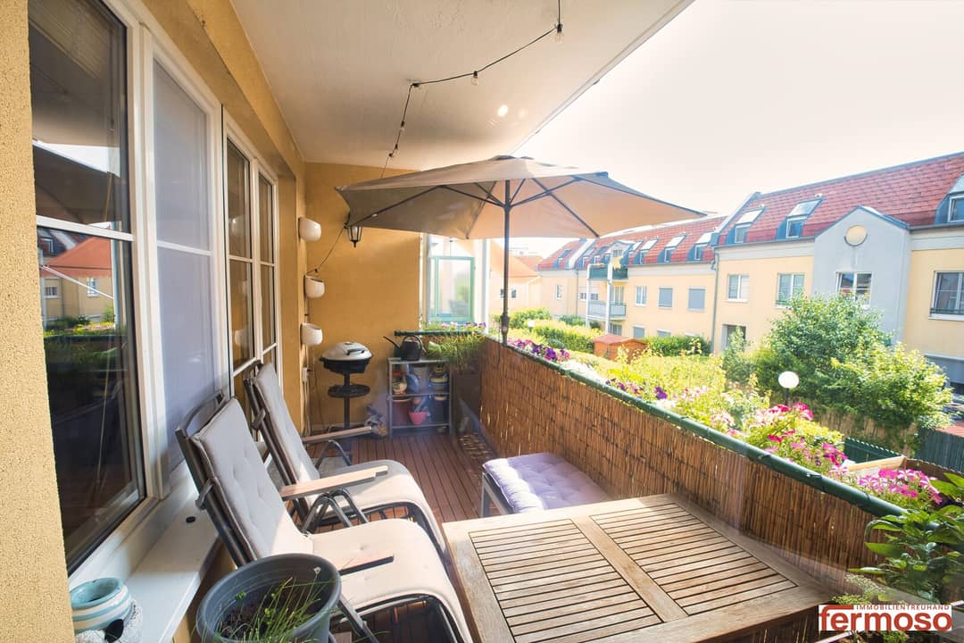 Helle 2 Zimmer Wohnung mit Balkon und Klimaanlage