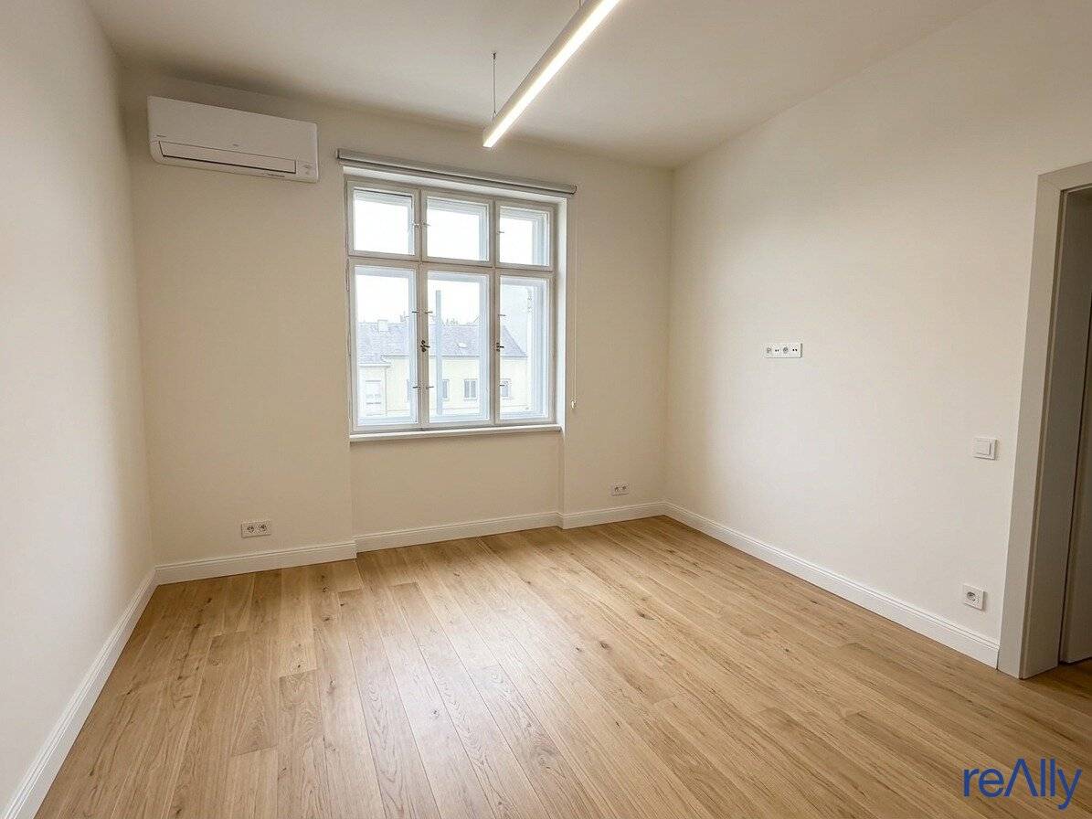 Bürofläche nach Generalsanierung mit Aufzug und Klimaanlage