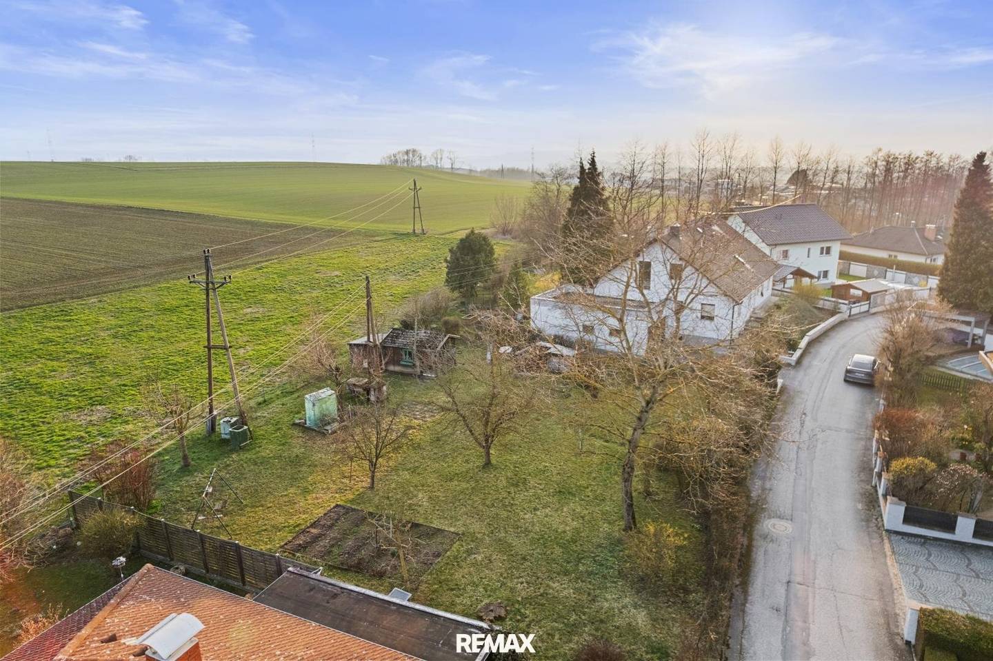 Sonniges Baugrundstück mit Weitblick in Schönering