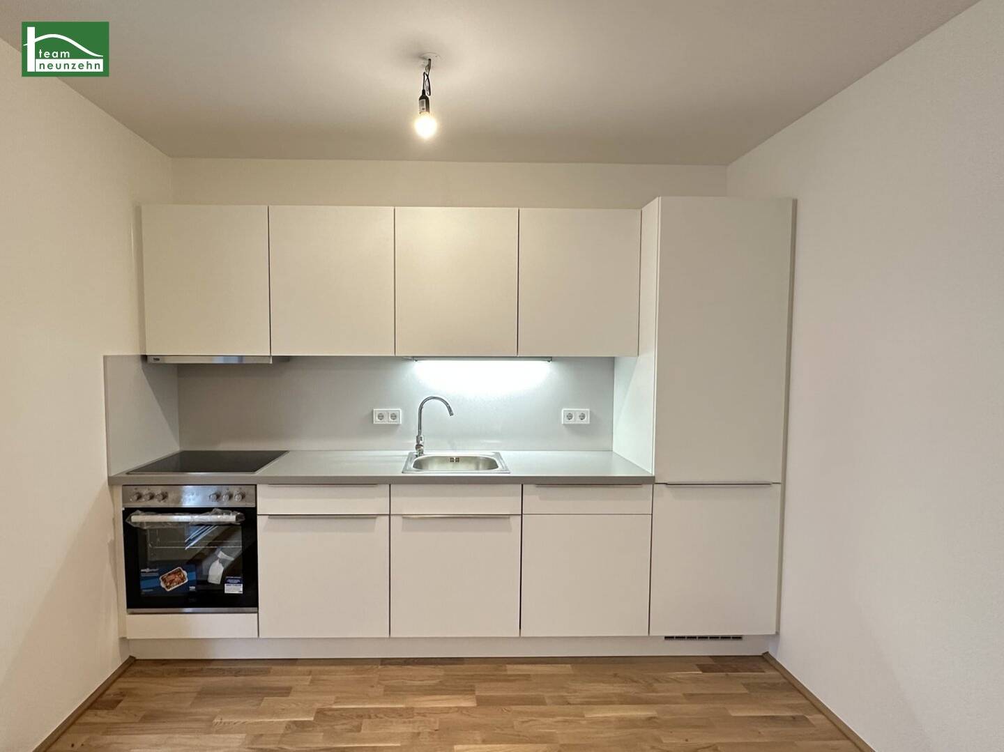 New build apartment with loggia and fitted kitchen near U3