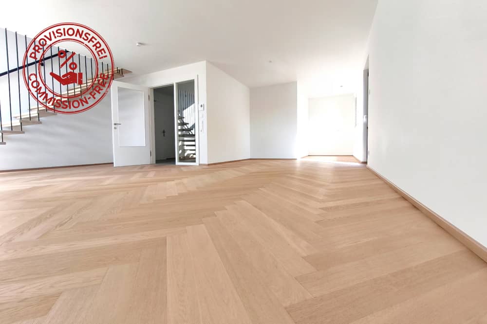 Helle Maisonettewohnung mit Balkon und Aufzug