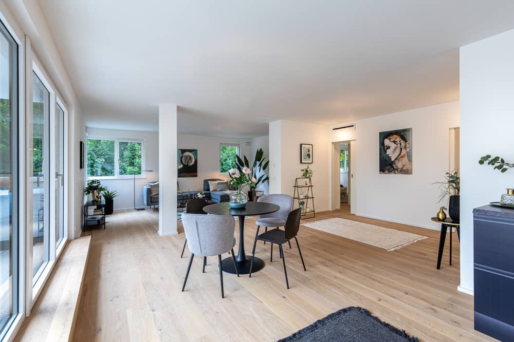 Stylish 3 Room Apartment with Terrace in Aigen