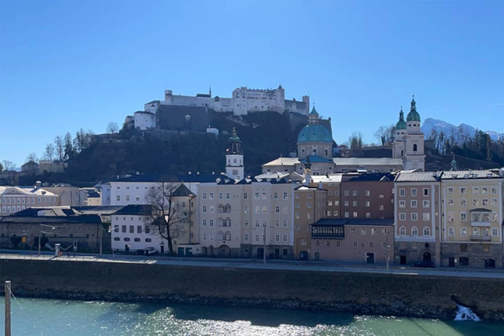 Historic Altbau Apartment with View of Hohensalzburg Fortress