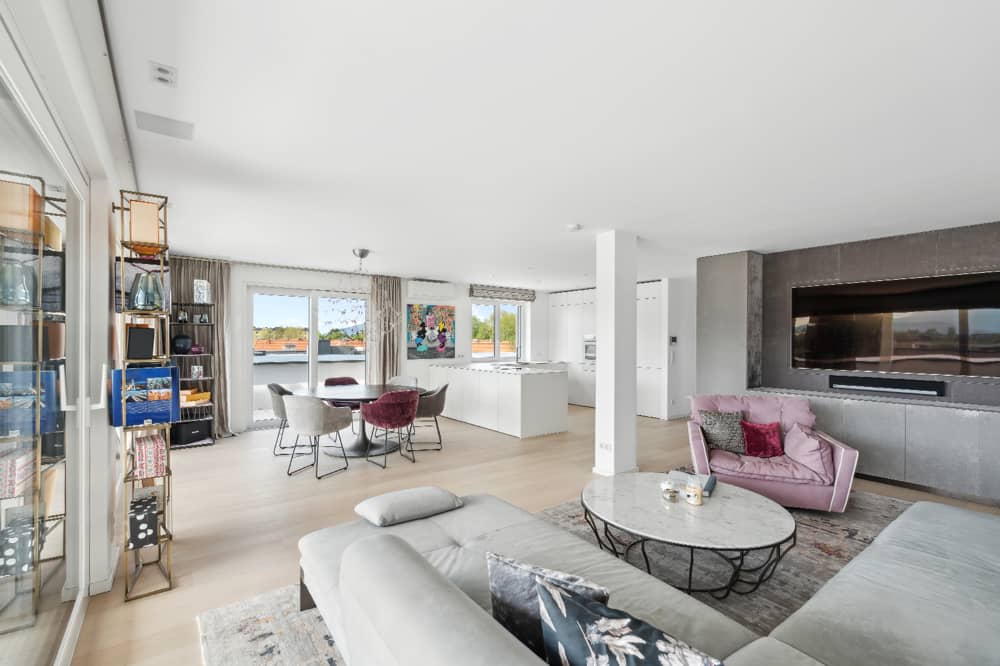 Penthouse with rooftop terrace and 360 degree view