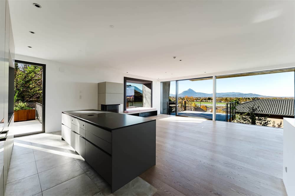 Helle Maisonettewohnung mit Garten und Panoramablick