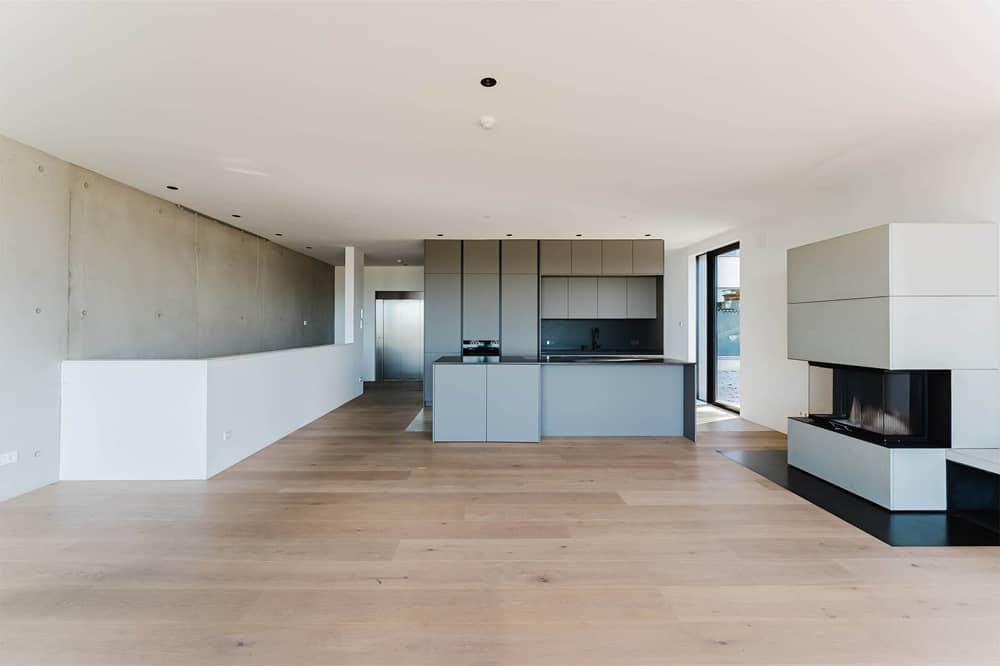 Helle Maisonettewohnung mit Garten und Panoramablick
