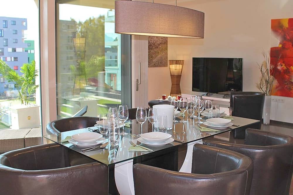 Furnished apartment in central location with balcony and terrace