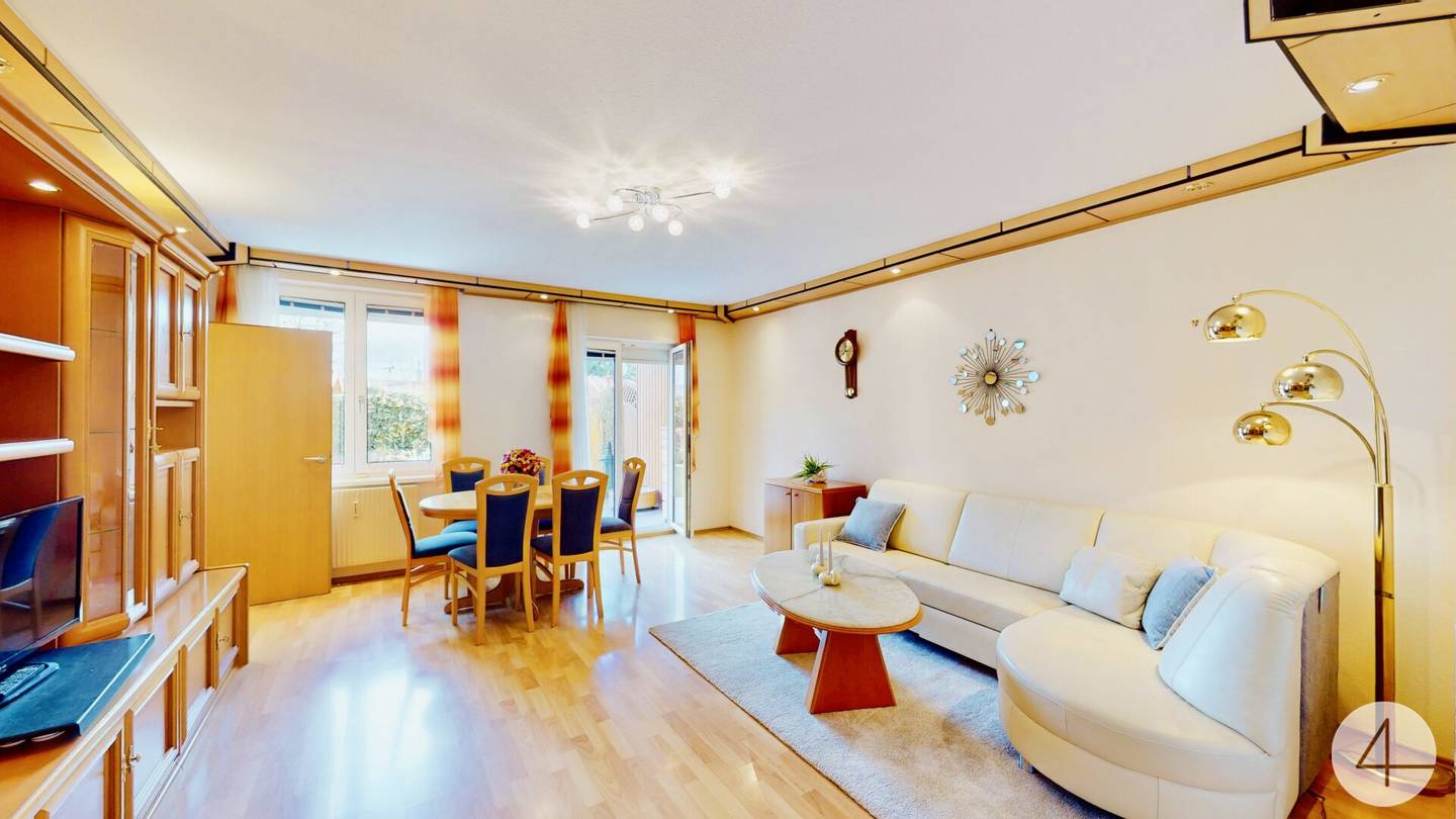 Garden apartment with private terrace and garden in Aspern