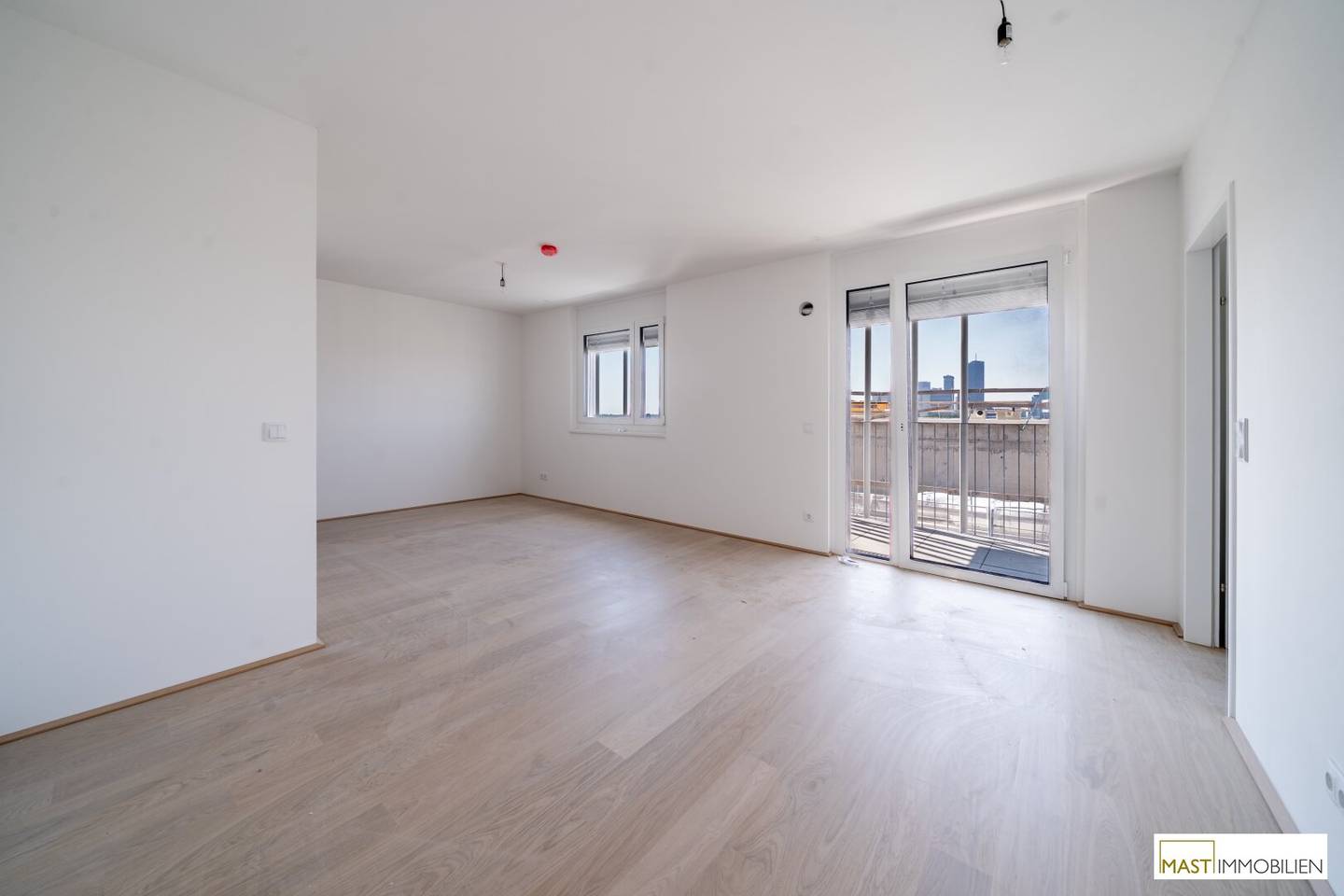 Apartment with balcony and greenery view by the Alte Donau