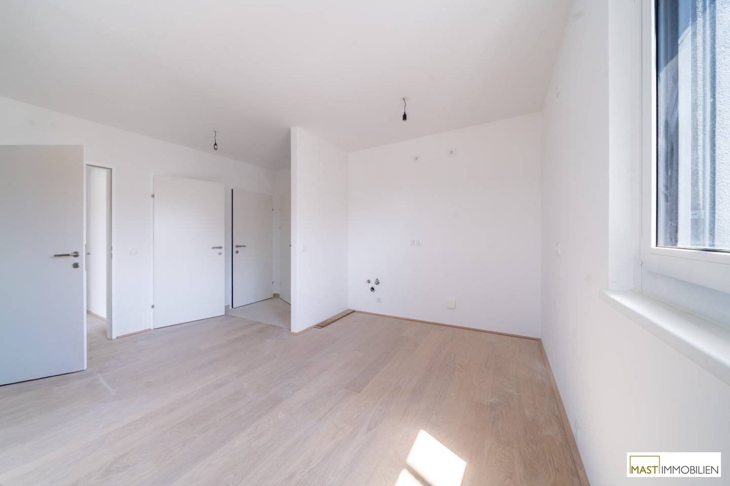 Apartment with Loggia and View of the Alte Donau