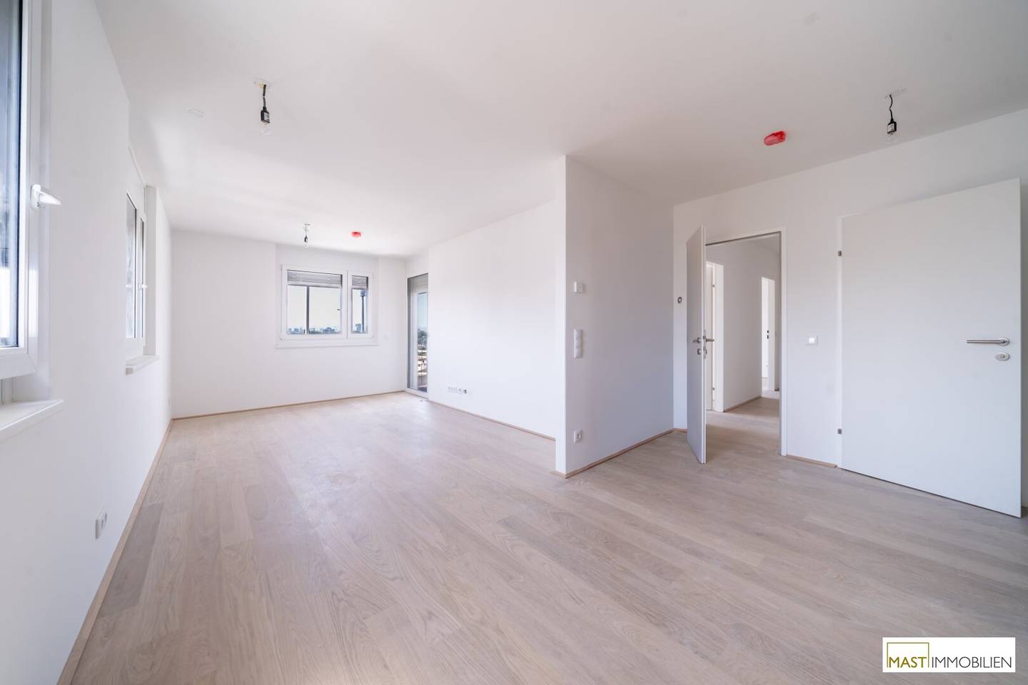 Apartment with Loggia and View of the Alte Donau