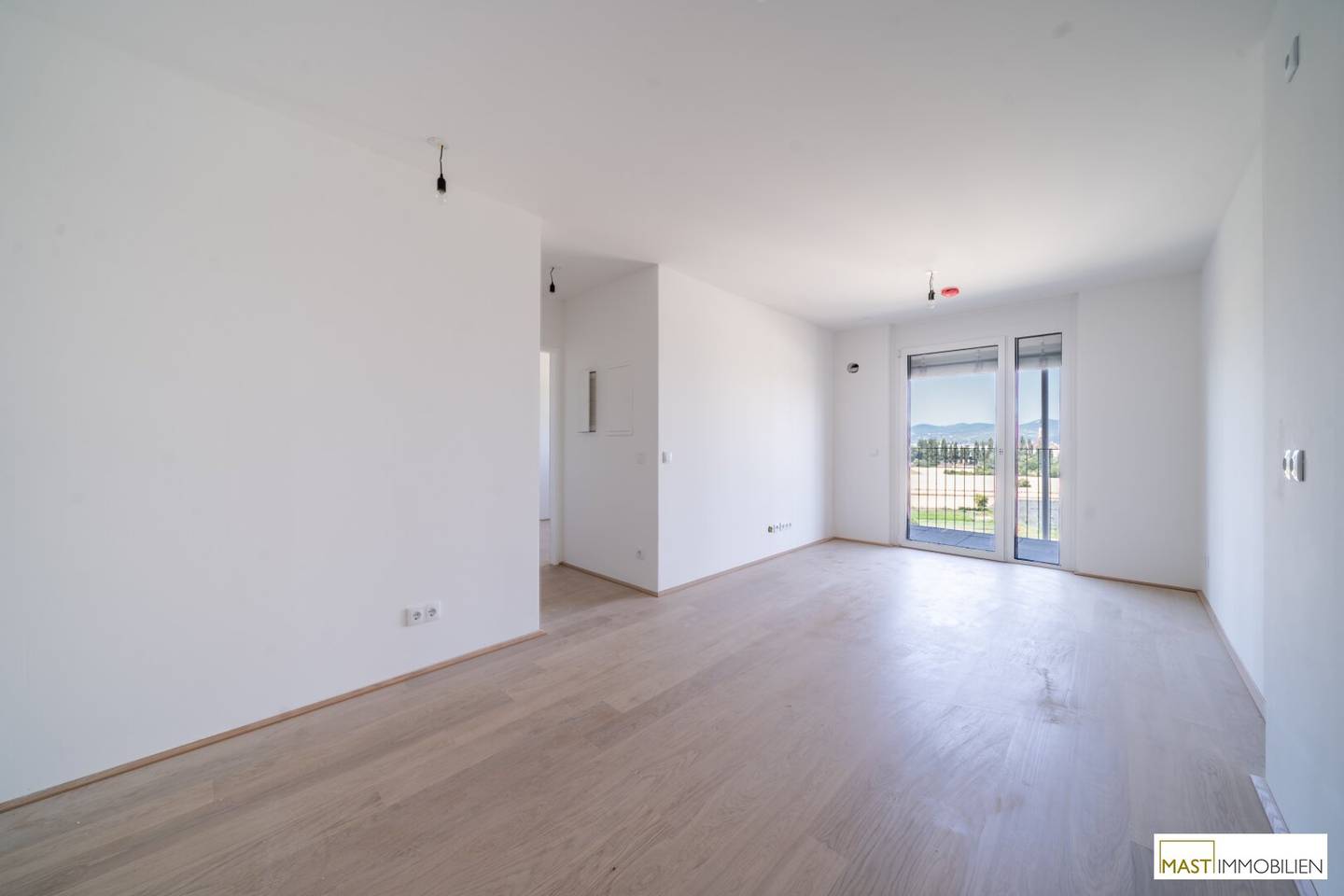 Helle Wohnung mit Balkon und Blick zur Alten Donau