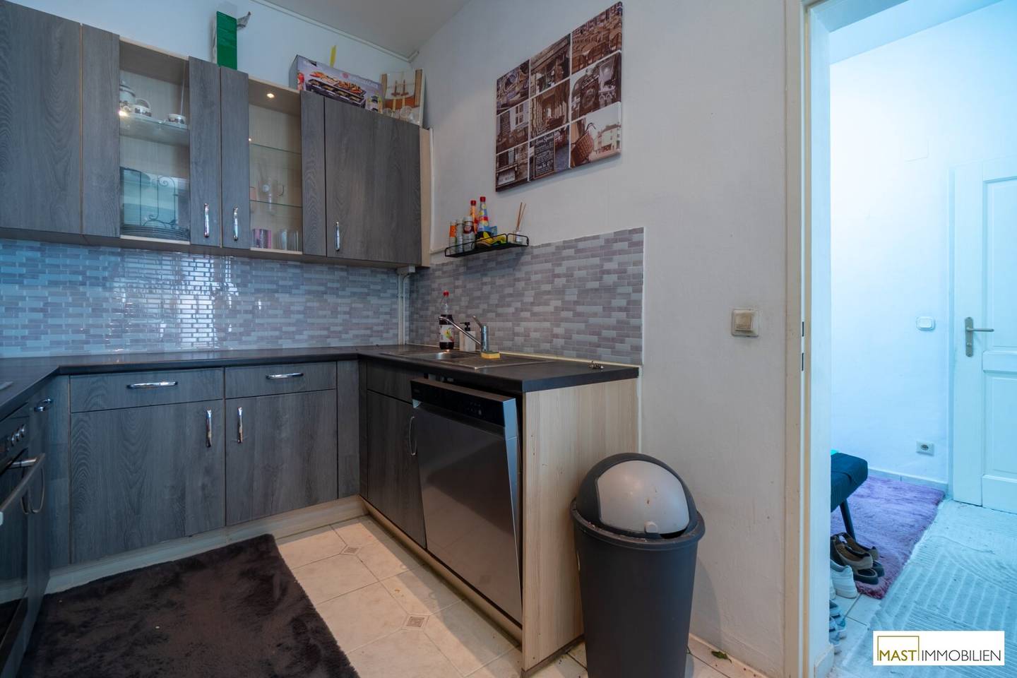 Charming 2-room apartment with optimal room layout in the popular Fasanviertel