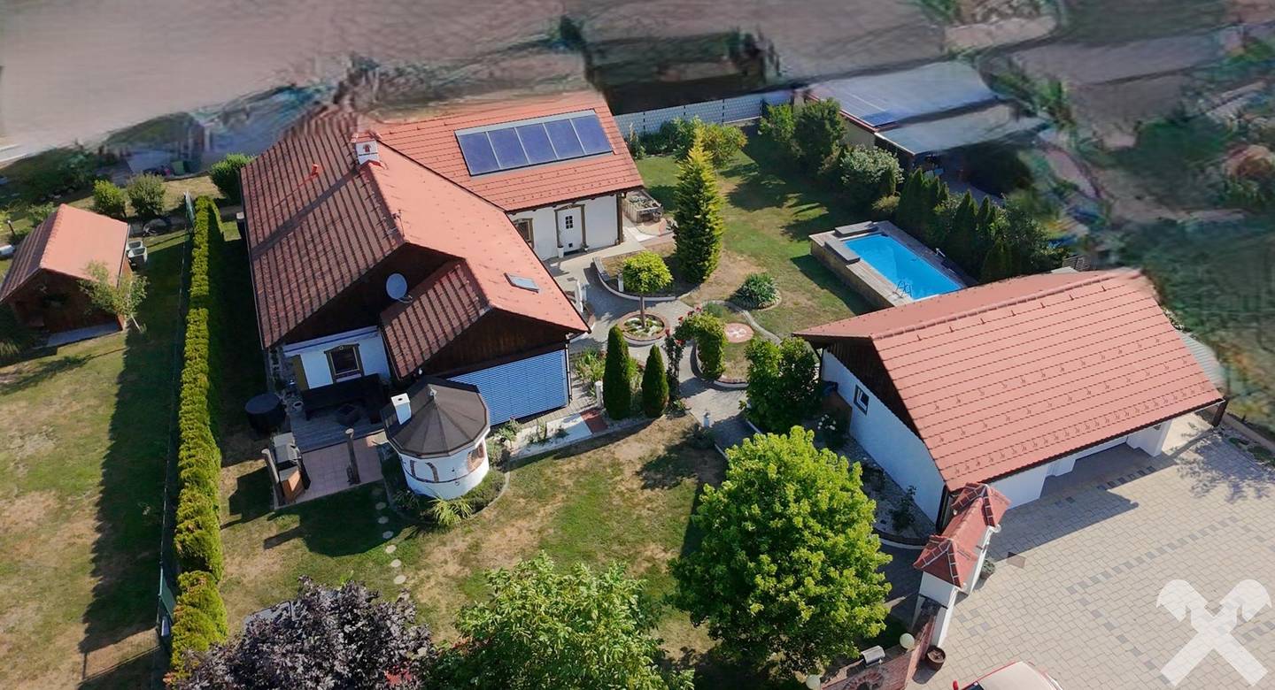 Modernes Einfamilienhaus mit Sauna Pool und Wintergarten