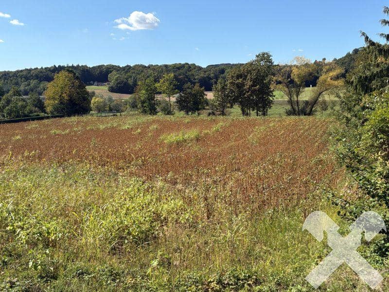 Spacious building plot with district heating connection in central location