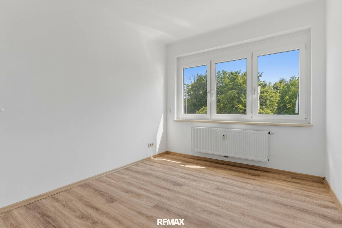 Sanierte Wohnung mit Balkon und Lift in zentraler Lage