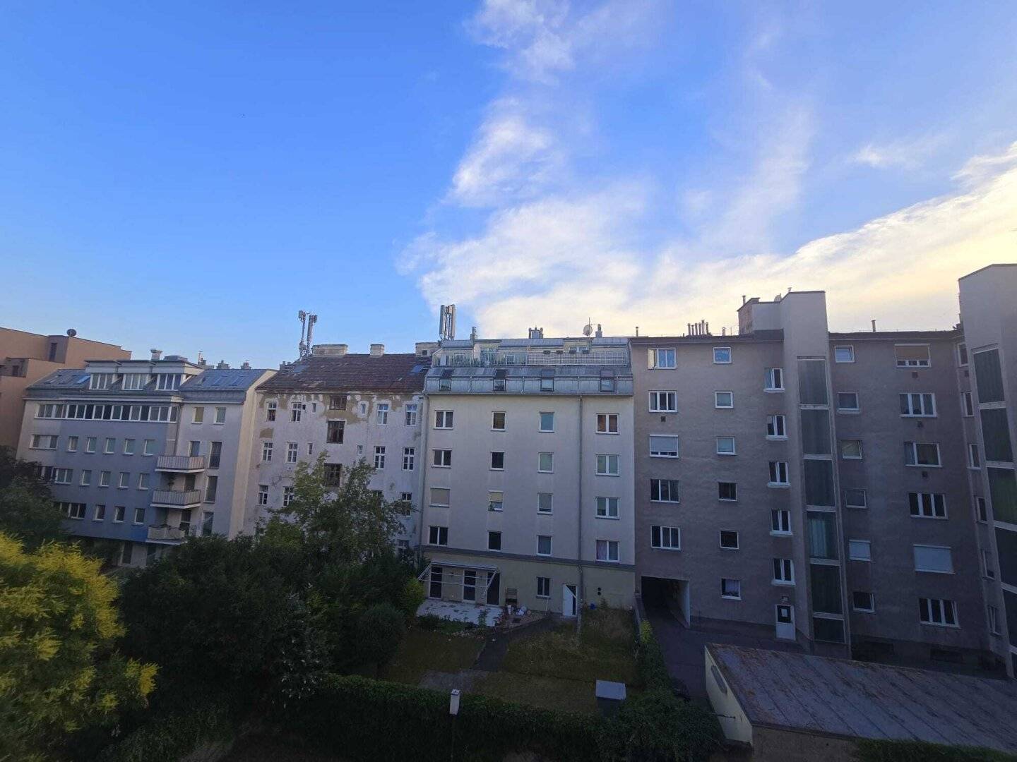 Well-maintained 3-room apartment with parquet and fitted kitchen near U6 Floridsdorf