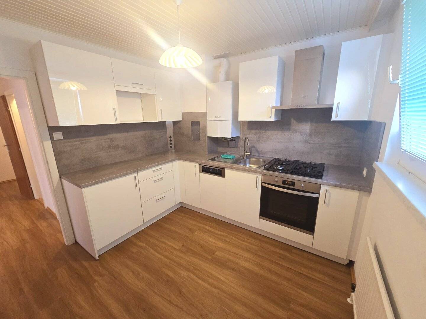 Well-maintained 3-room apartment with parquet and fitted kitchen near U6 Floridsdorf