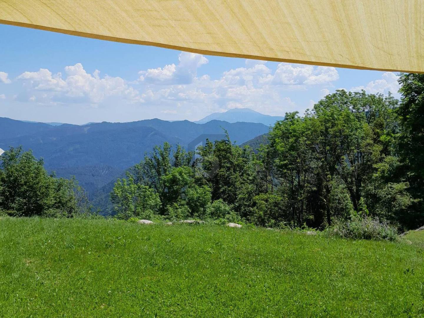 Ferienwohnung auf Hochplateau mit unverbaubarem Panoramablick
