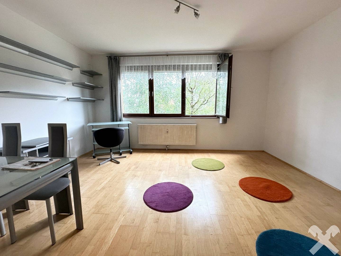 Helle Garçonnière mit Parkplatz und Lift in Graz Mariagrün
