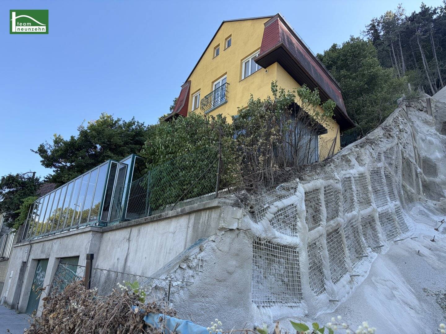 Für Entwickler oder für ein exklusives Eigenheim - oberhalb des Hafens Kuchelau in 1190 Wien! Grundstück mit Bestandshaus