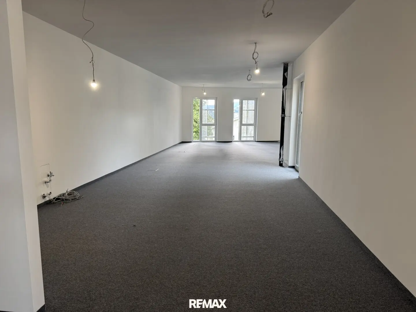 Office Space in Business Level with Atrium and Underground Parking