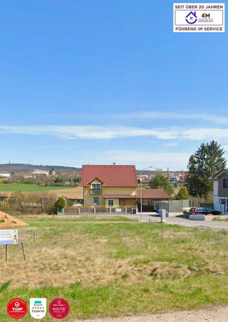 Baubewilligtes Grundstück für zwei Einfamilienhäuser in ruhiger Lage