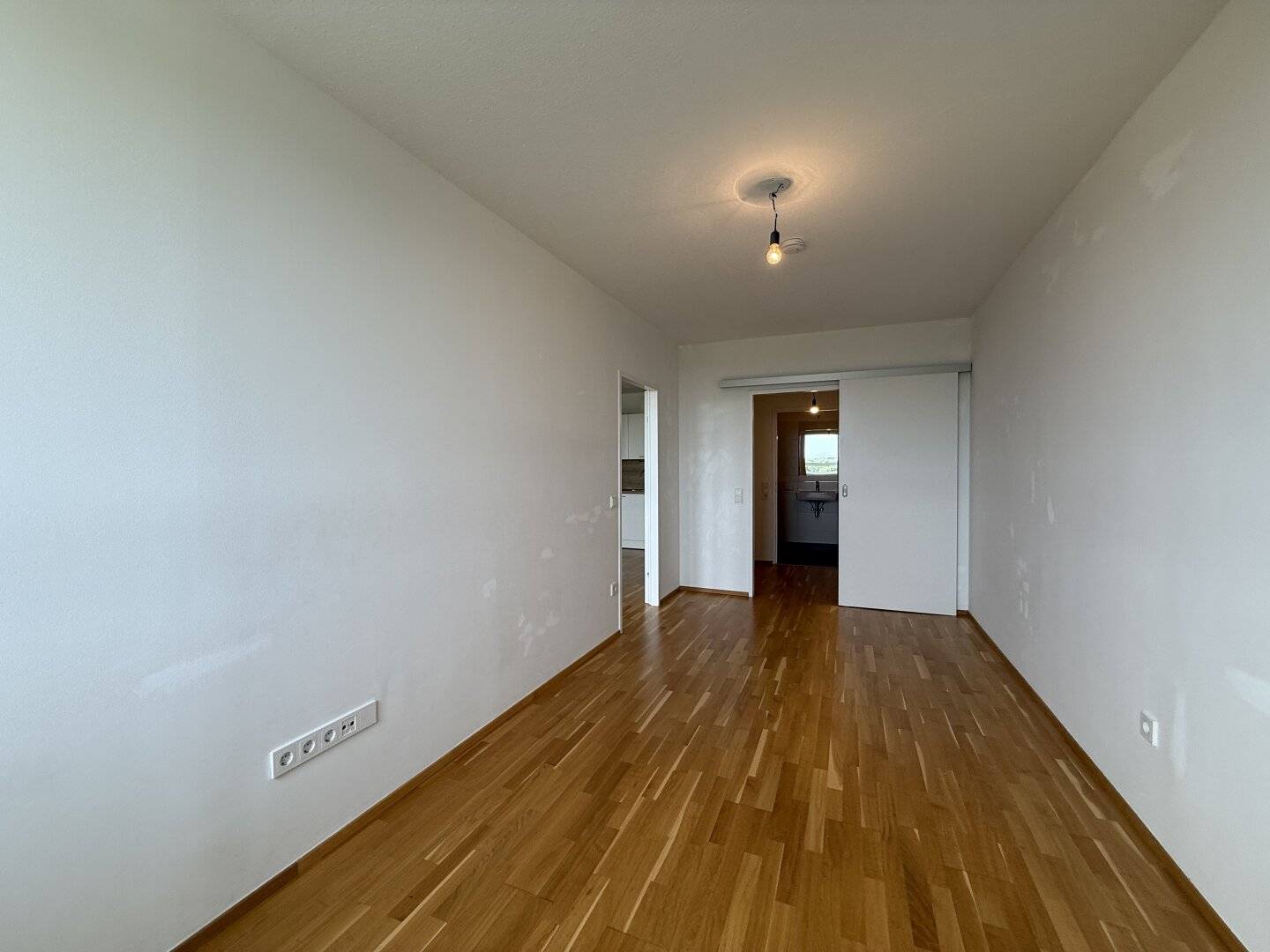 Living by the Water | Two-room apartment with fitted kitchen and direct water view