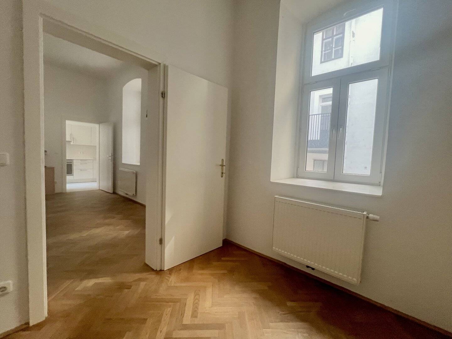 Schlafzimmer / Kabinett