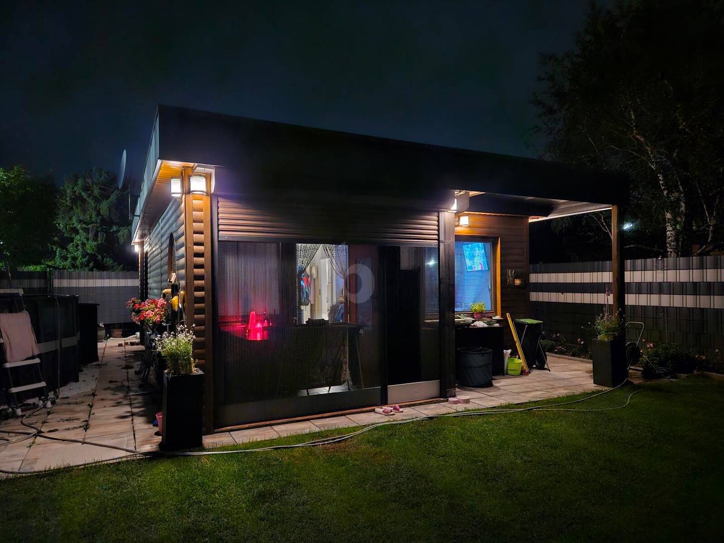 Ferienwohnung mit Pool und überdachtem Grillplatz