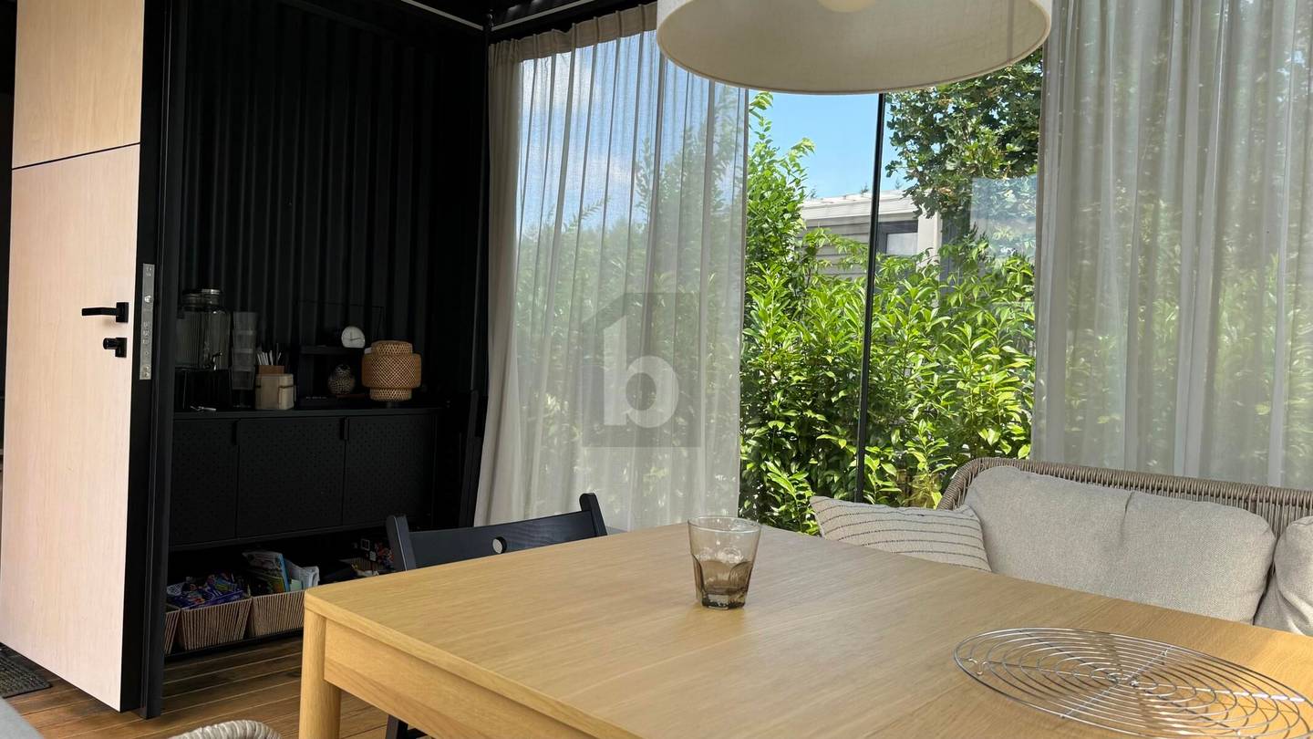 Ferienwohnung am See mit Sauna und Panorama Pergola