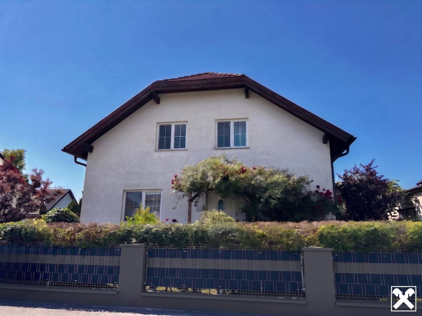 Well-maintained family house with garden and terrace in Aspern