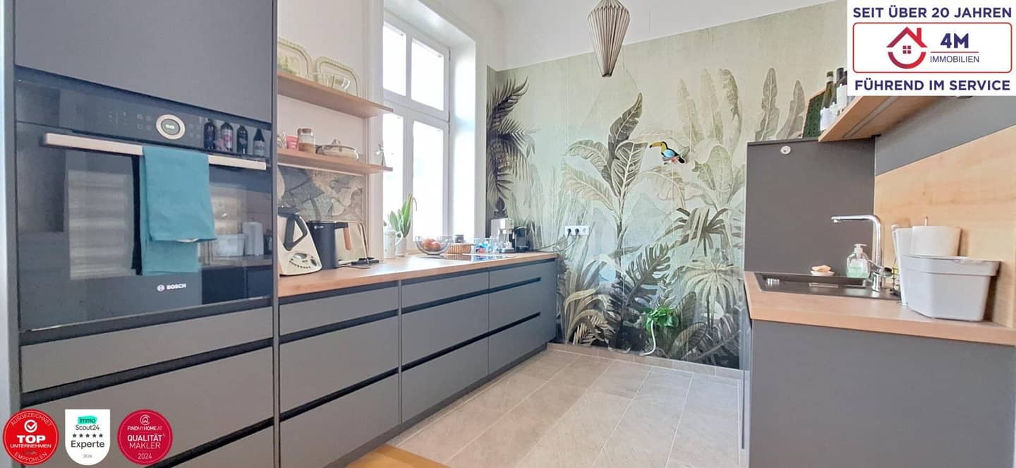 Charmantes Altbau Apartment mit Parkett und Wohnküche