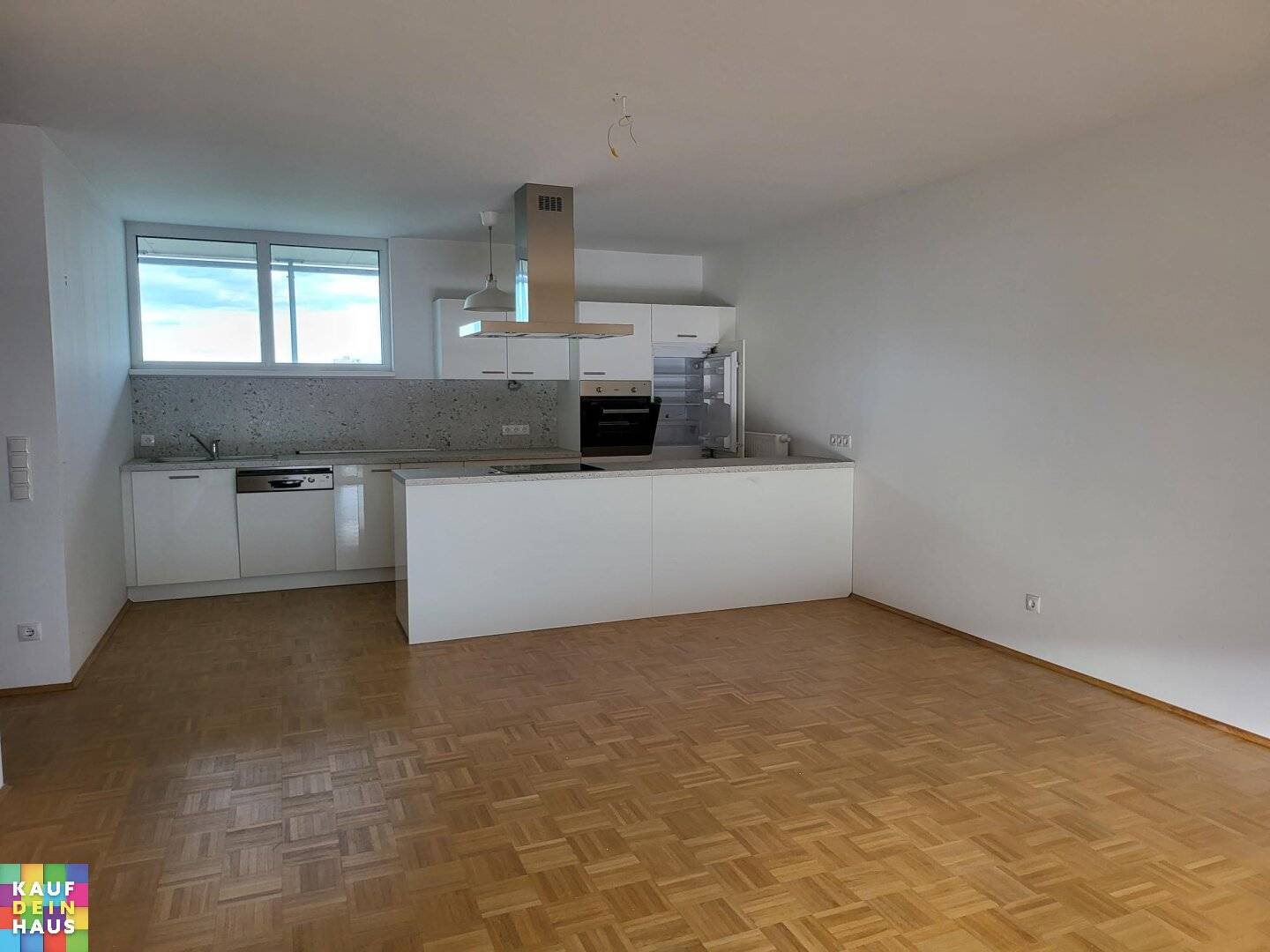 AKTION! 2 MONATE MIETFREI! 3 ZIMMERWOHNUNG INKLUSIVE KÜCHE!