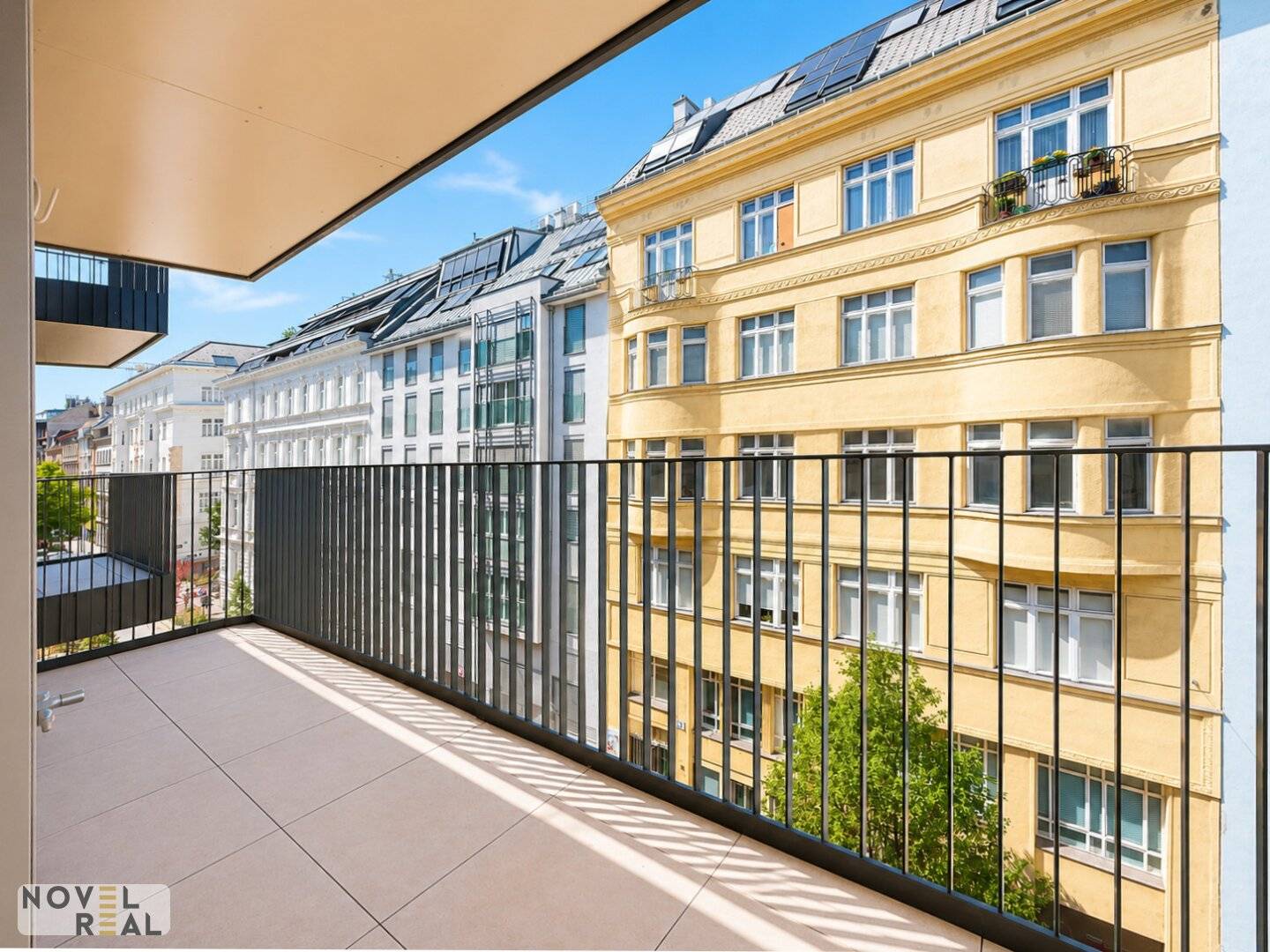 New build apartment with balcony near Mariahilfer Straße