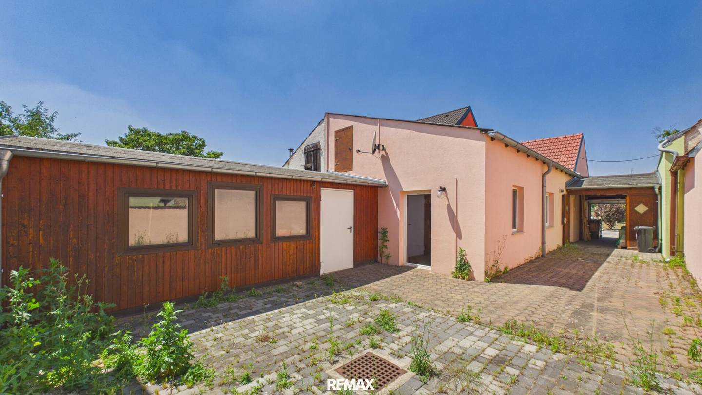 Barrierefreies Haus mit Garage und Innenhof