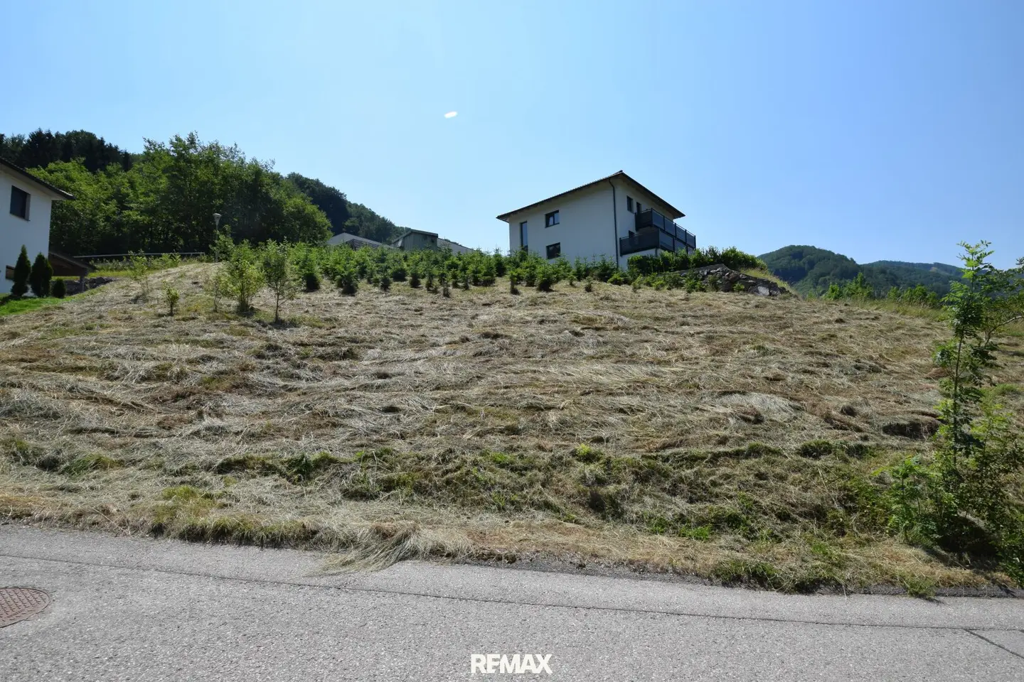 Building plot on village edge with mountain views