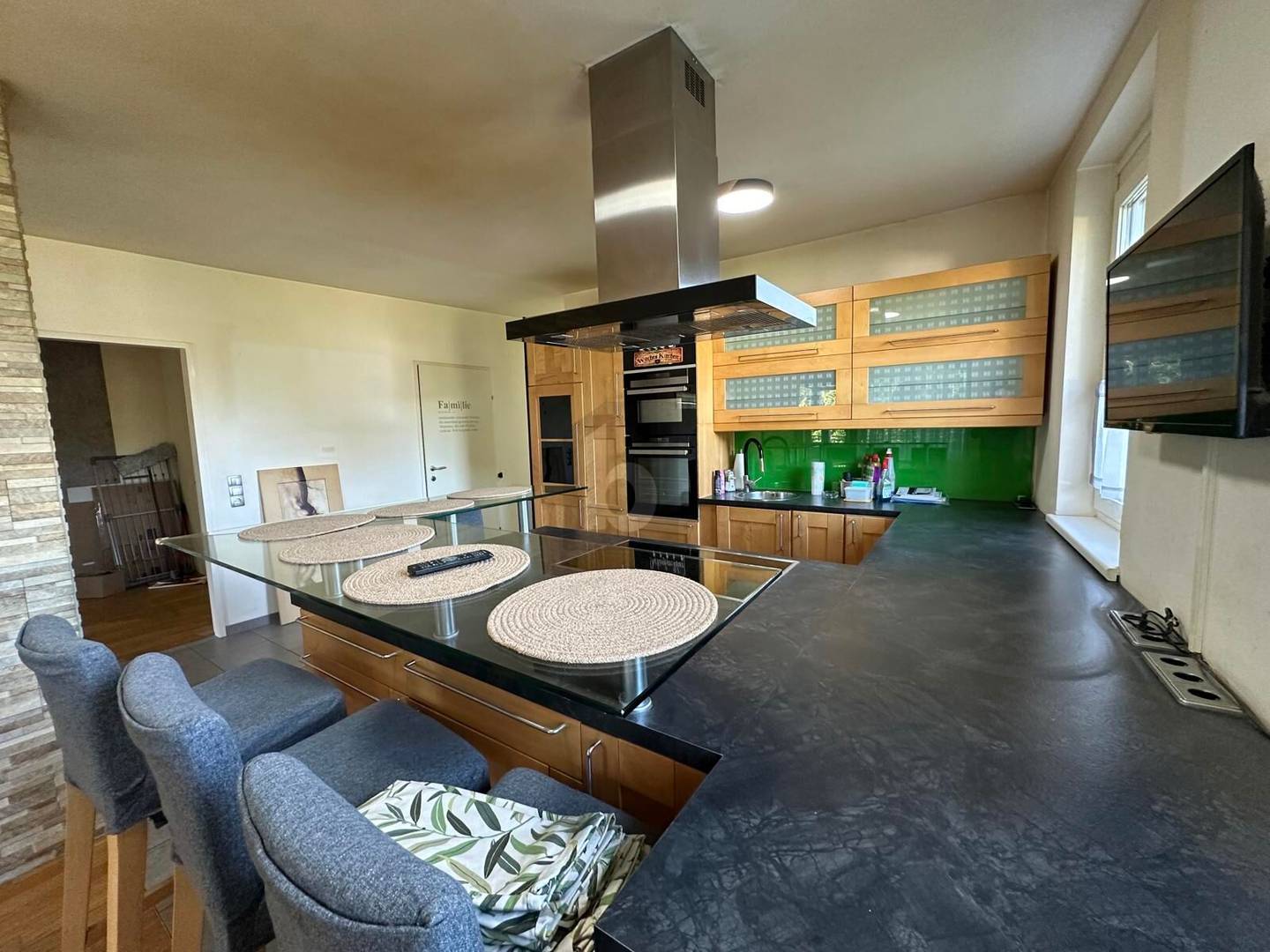 Helle Wohnung mit großer Wohnküche und großzügigem Balkon
