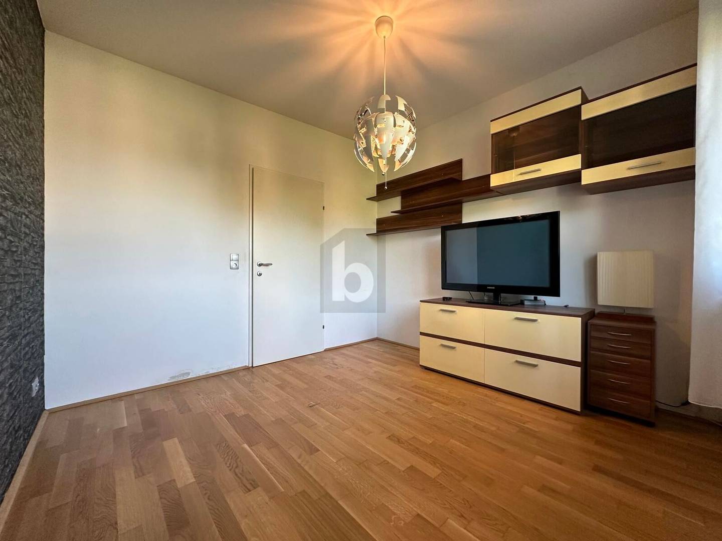Helle Wohnung mit großer Wohnküche und großzügigem Balkon
