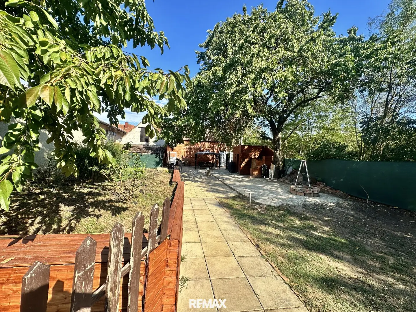 Landhaus mit Garten Terrasse und Pool
