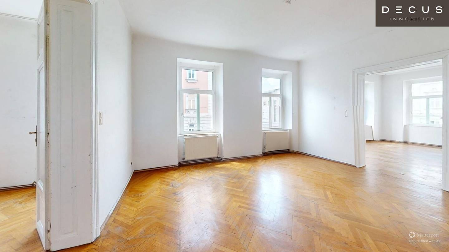 Bright period apartment with potential on Mariahilfer Straße