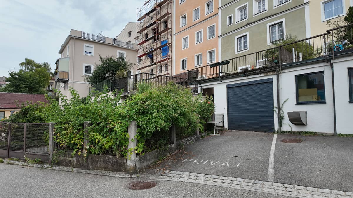 Gepflegtes Stadthaus mit Garten und Parkettböden