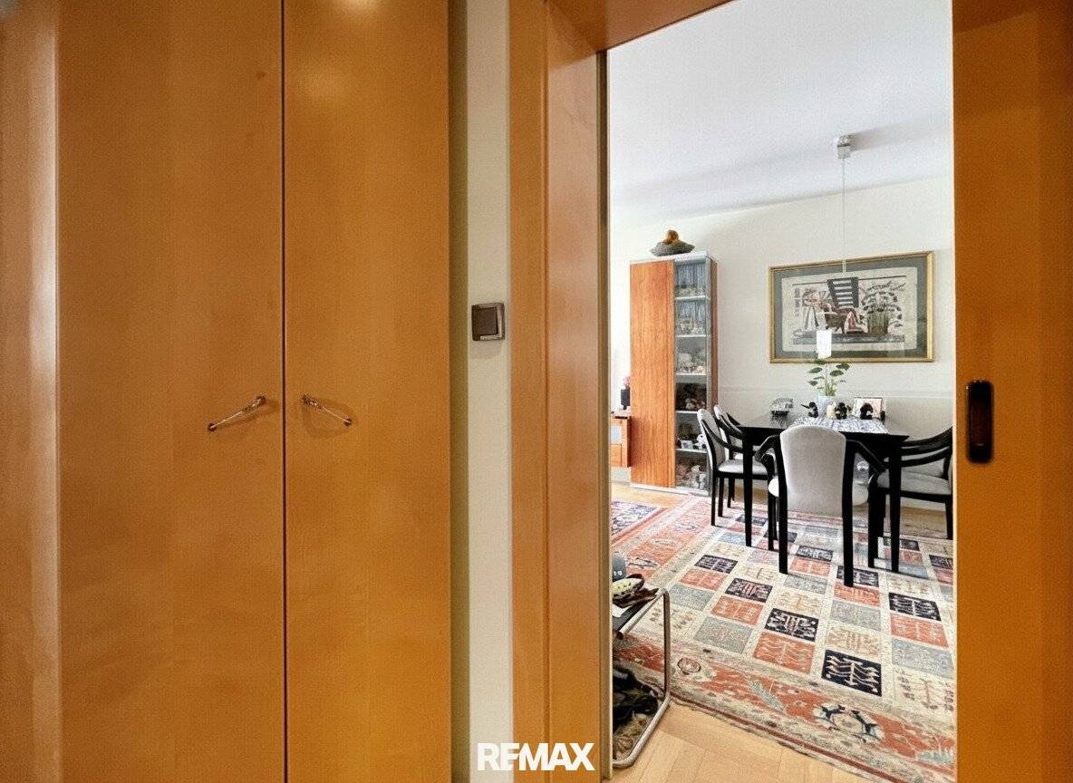 Well-maintained apartment with loggia and green views