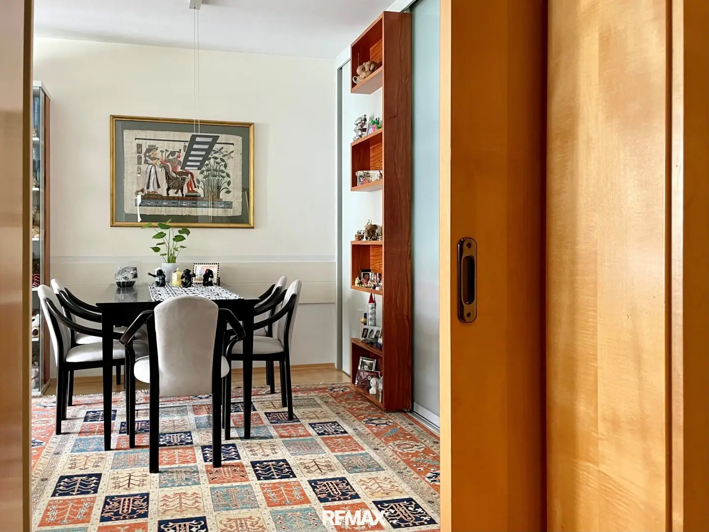 Well-maintained apartment with loggia and green views