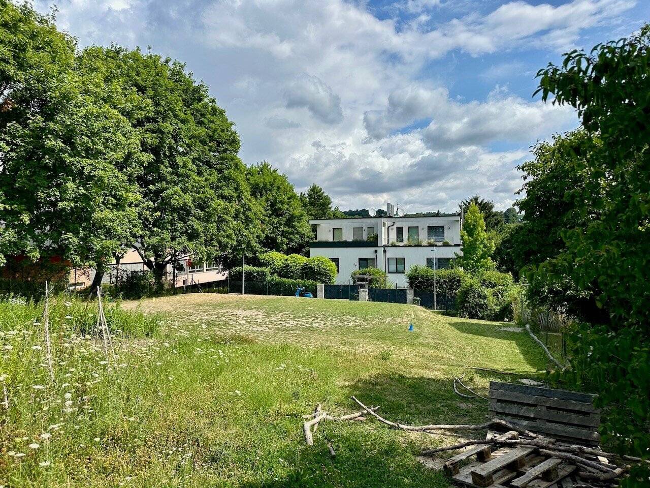 Building plot with planning permission in Grinzing