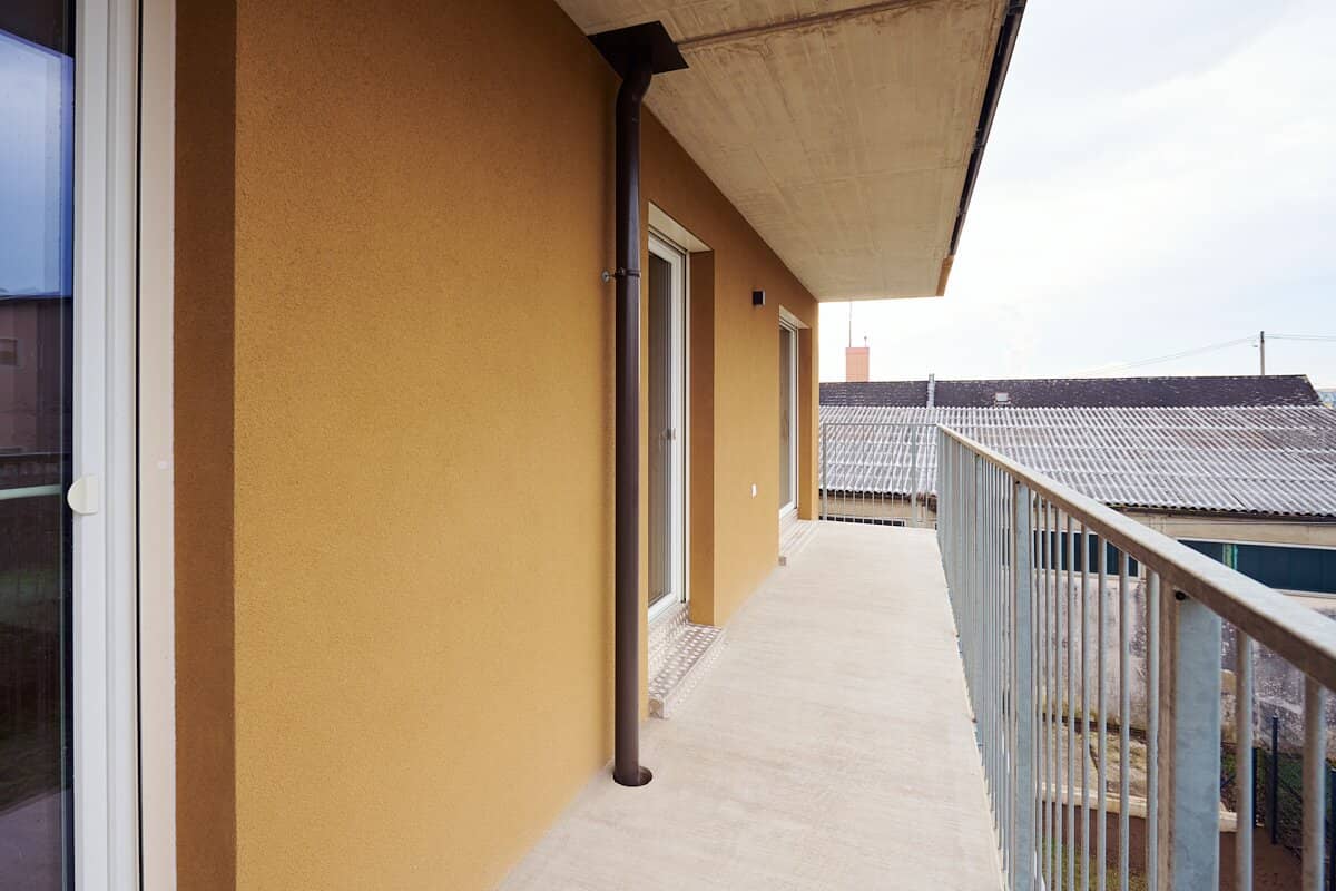 Neubauwohnung mit Balkon und zwei Tiefgaragenplätzen