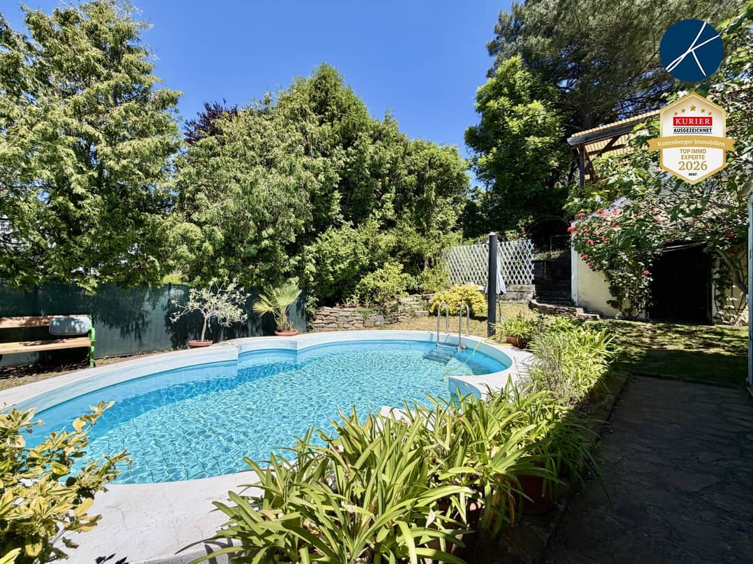 Garten mit Pool
