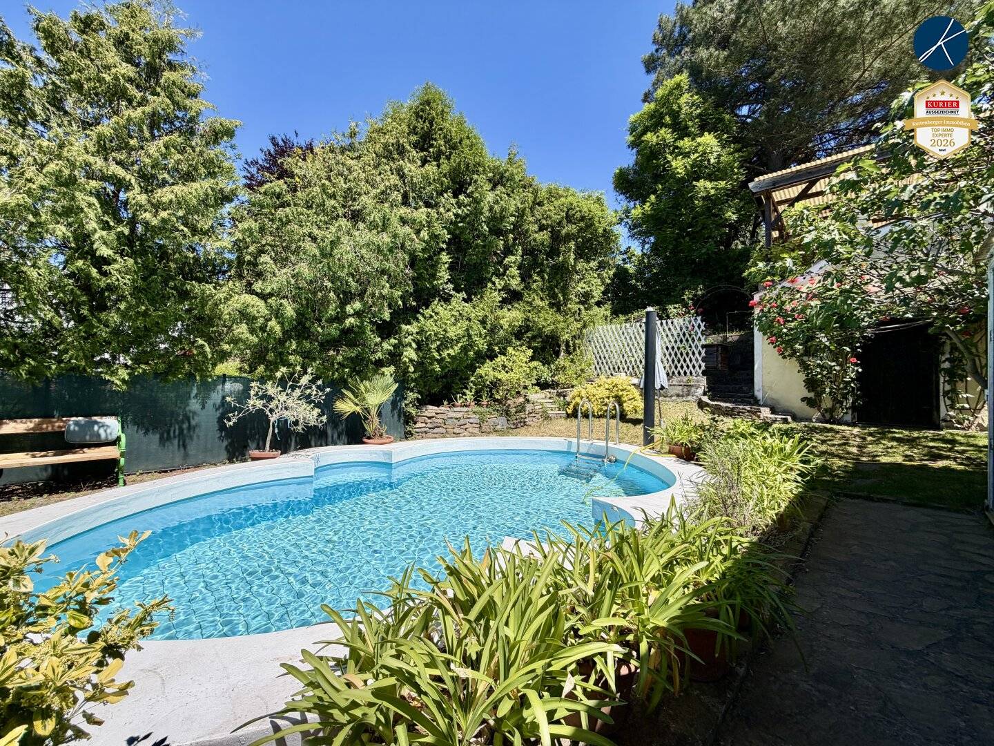 Einfamilienhaus mit Garten Pool und Panoramablick