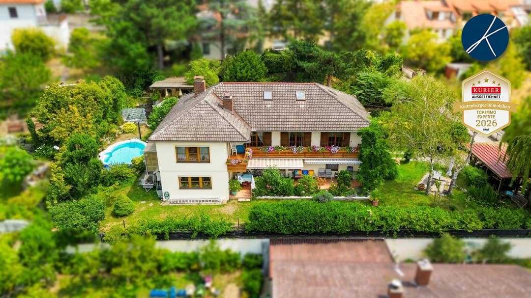 Einfamilienhaus mit Garten Pool und Panoramablick